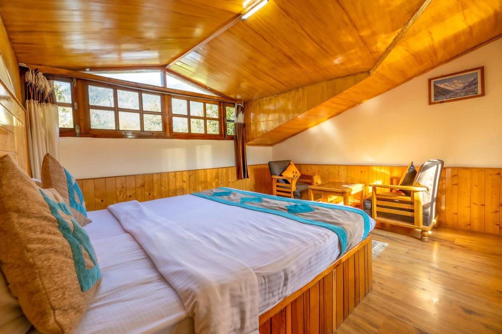 Hotel Hide-In Old Manali Esterno foto