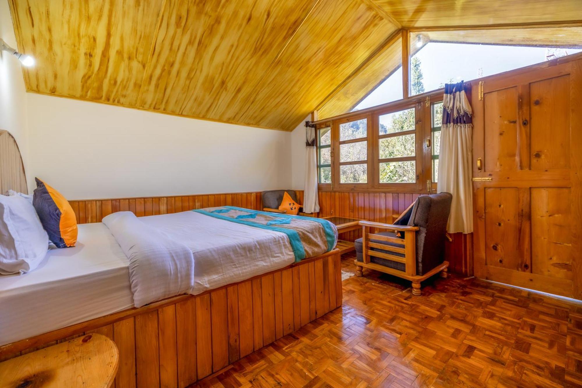 Hotel Hide-In Old Manali Esterno foto