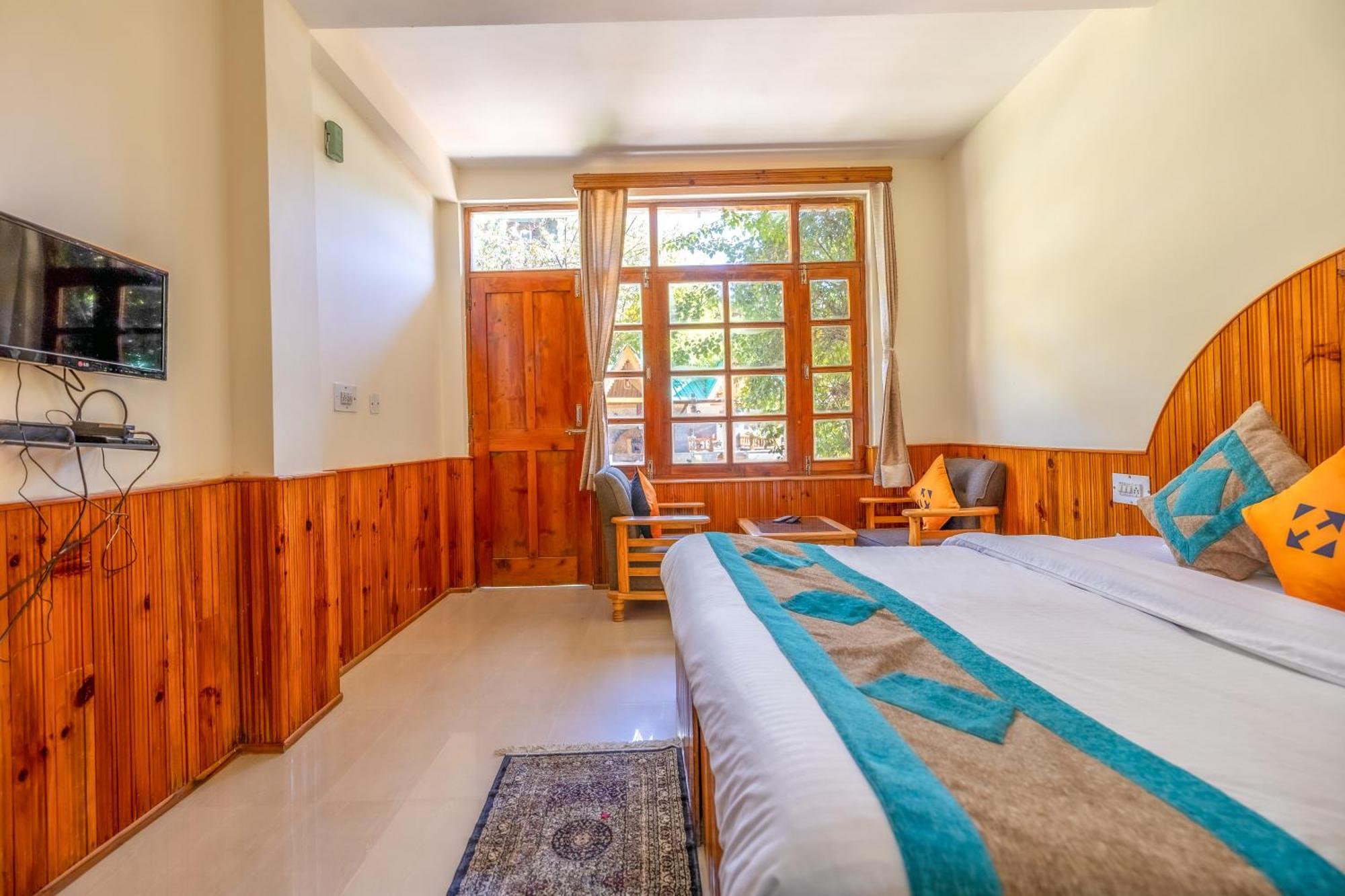 Hotel Hide-In Old Manali Esterno foto