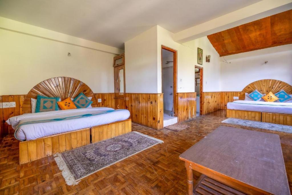 Hotel Hide-In Old Manali Esterno foto